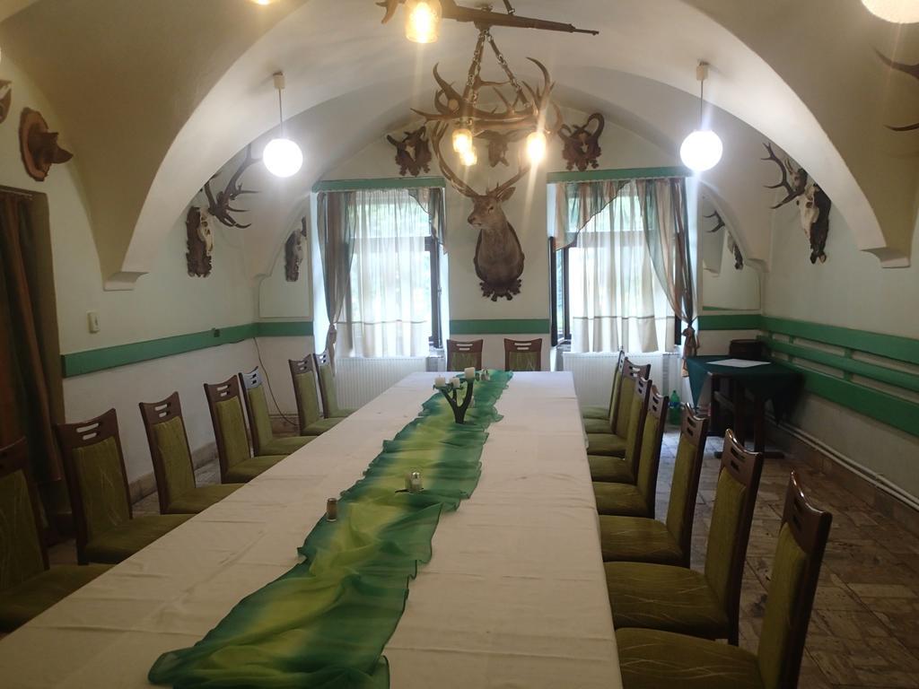 Penzion A Restauracia U Jelena Stará ľubovňa Exterior foto